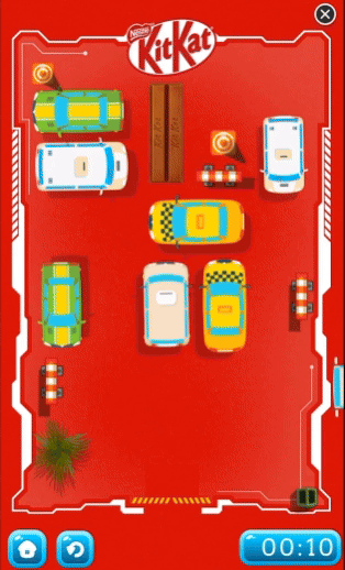 Interactive KitKat mini-game screen inviting users to play “Free the KitKat,” with a countdown timer and play button.